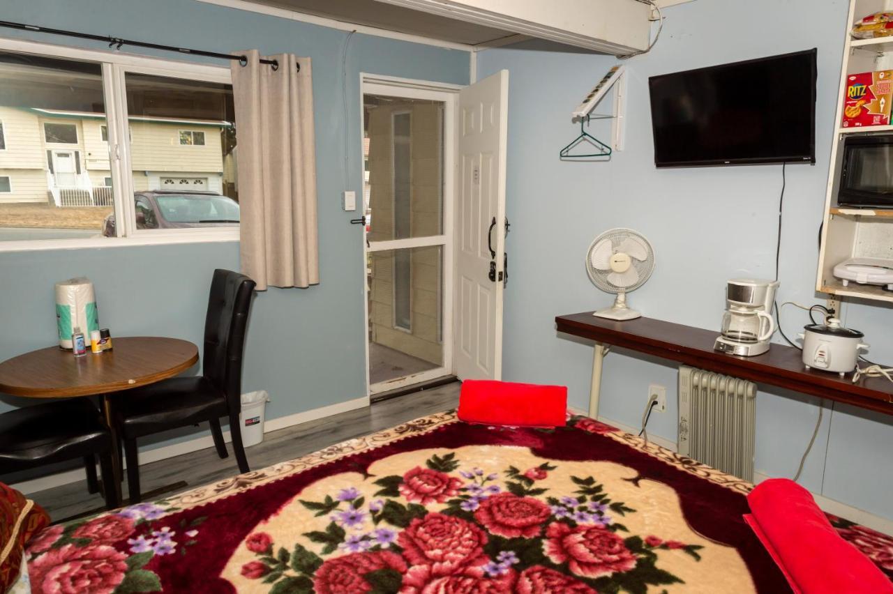Guest Suite - Private Retreat - J-1 アボッツフォード エクステリア 写真